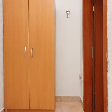 With A Parking Space Punat, Krk - 10421 * Punat