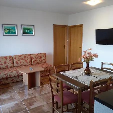 Appartamento With A Parking Space Punat, Krk - 10421 *