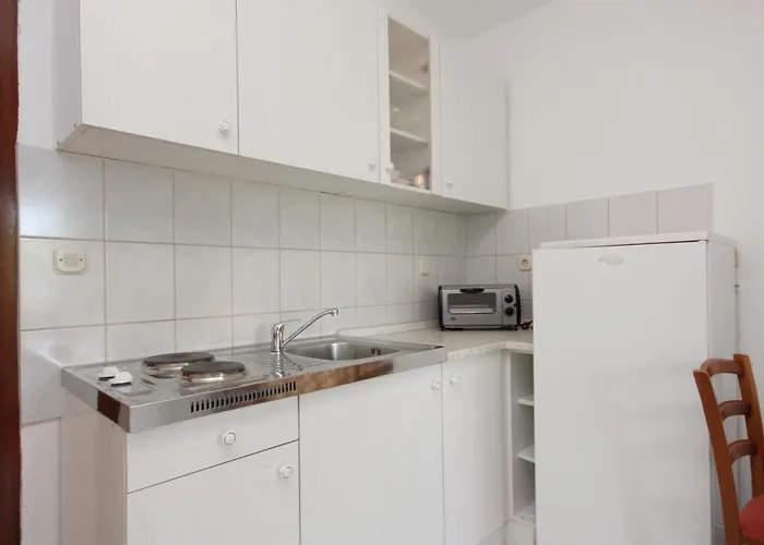 Apartament With A Parking Space Punat, Krk - 10421