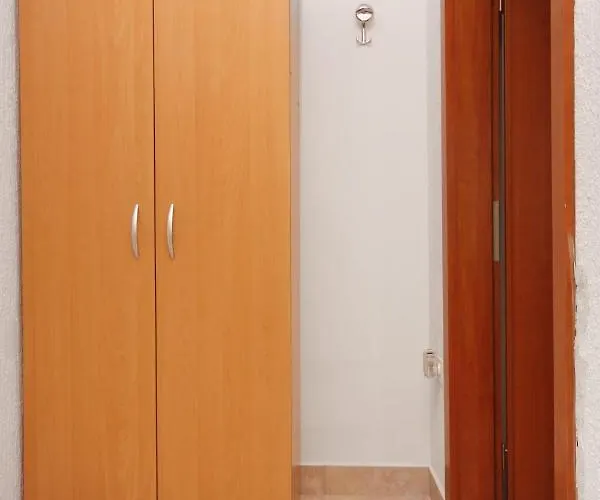 With A Parking Space Punat, Krk - 10421 * Punat